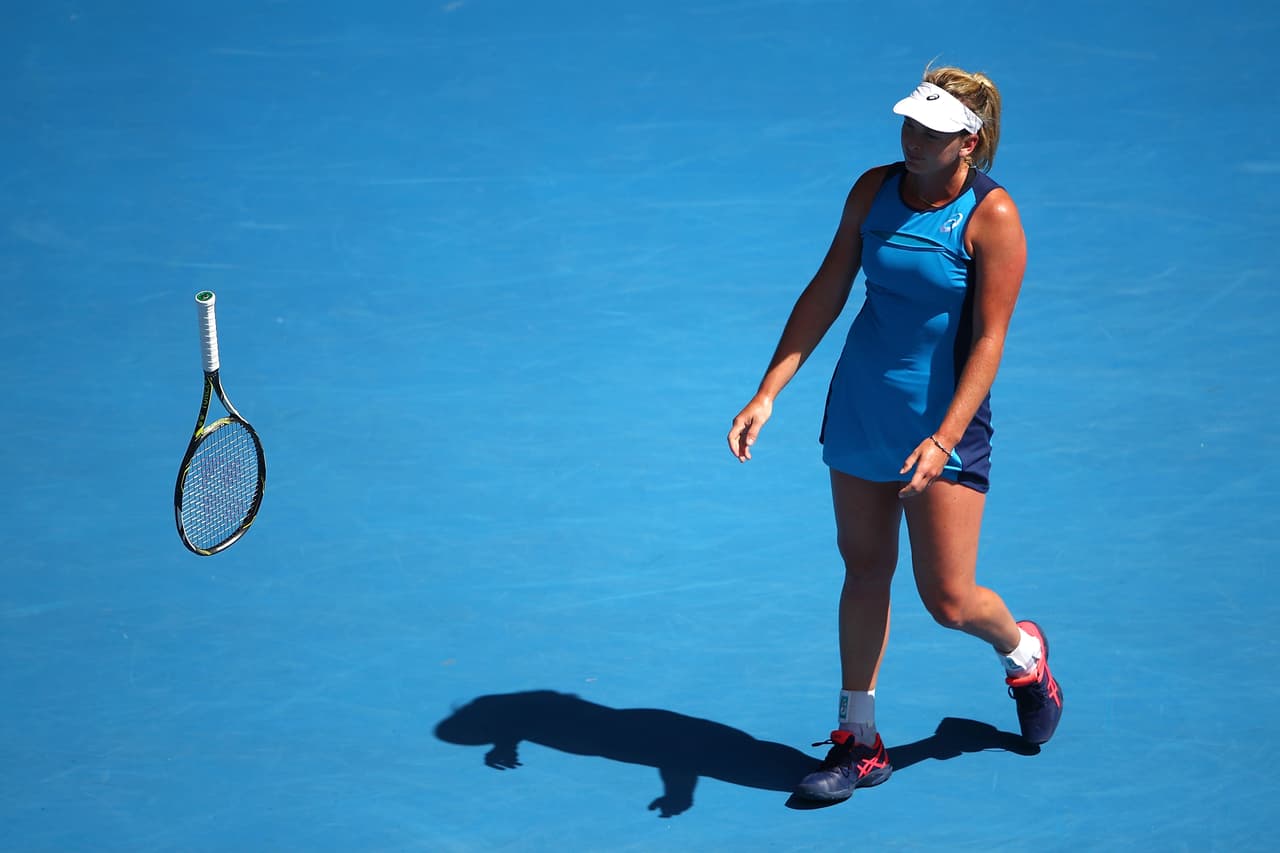 "Coco jugó muy bien, de forma increíble, y yo muy defensiva todo el tiempo", dijo Venus, "estoy muy emocionada por el tenis americano. Creo que he servido de inspiración a más gente", acertó a decir como pudo la que ya es la jugadora de mayor edad en la historia en alcanzar una final del Grand Slam, en la Era Open.
<br>