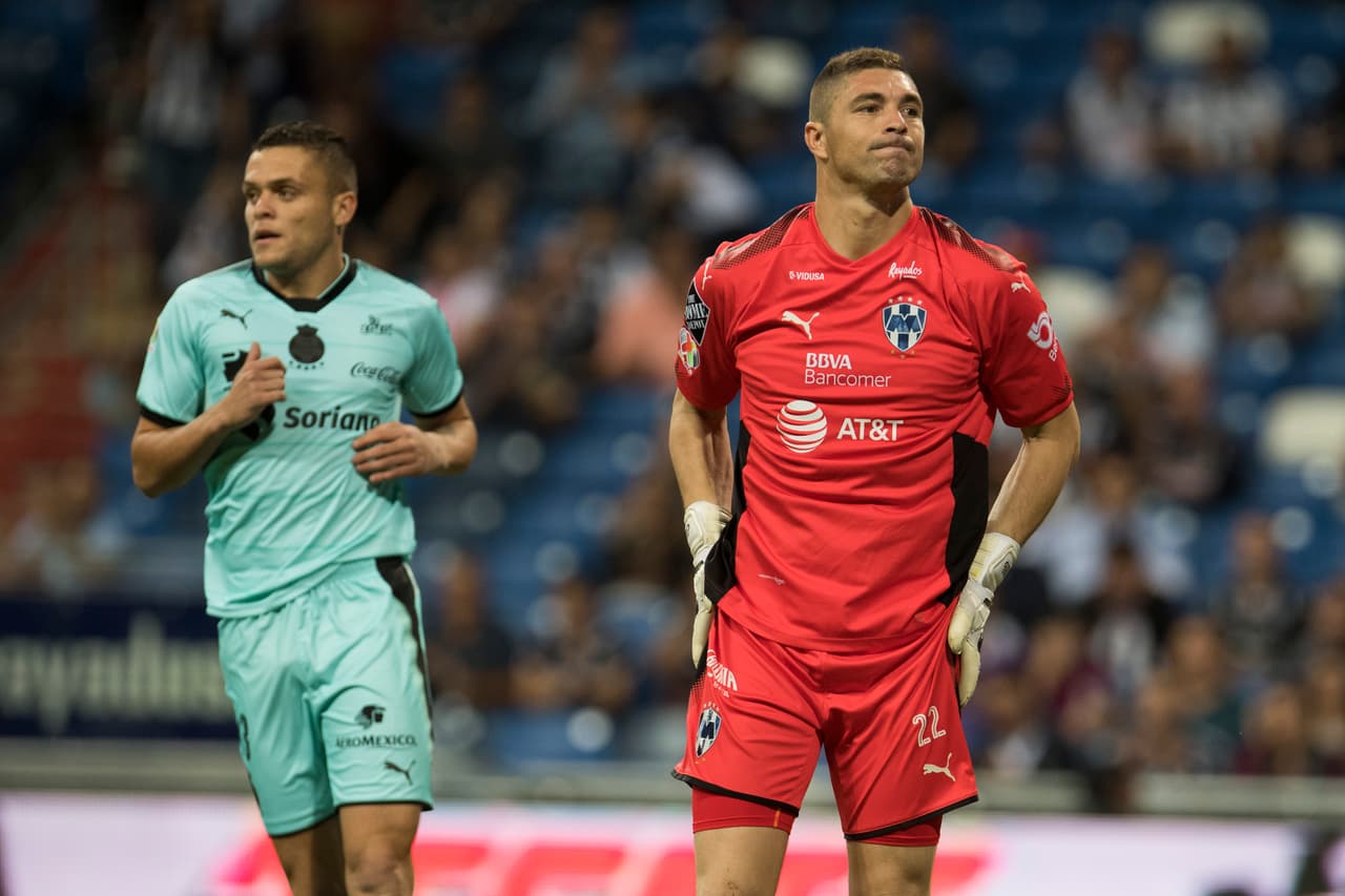 Action photo during the match Monterrey vs Santos, Corresponding Quarter Final of Crown Cup MX Bancomer MX at BBVA Bancomer Stadium. Foto de accion durante el partido Monterrey vs Santos, Correspondiente a llos cuartos de final de la Copa Corona MX del Torneo Apertura 2017 en el Estadio BBVA Bancomer, en la foto: Jonathan Rodriguez Santos y Juan Carrizo Monterrey 01/11/2017/MEXSPORT/Jorge Martinez