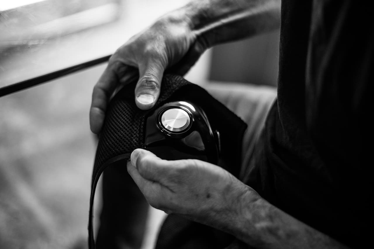 La ‘Xupermask’ tiene luces LED diurna para que tenga una vista neón a toda hora.