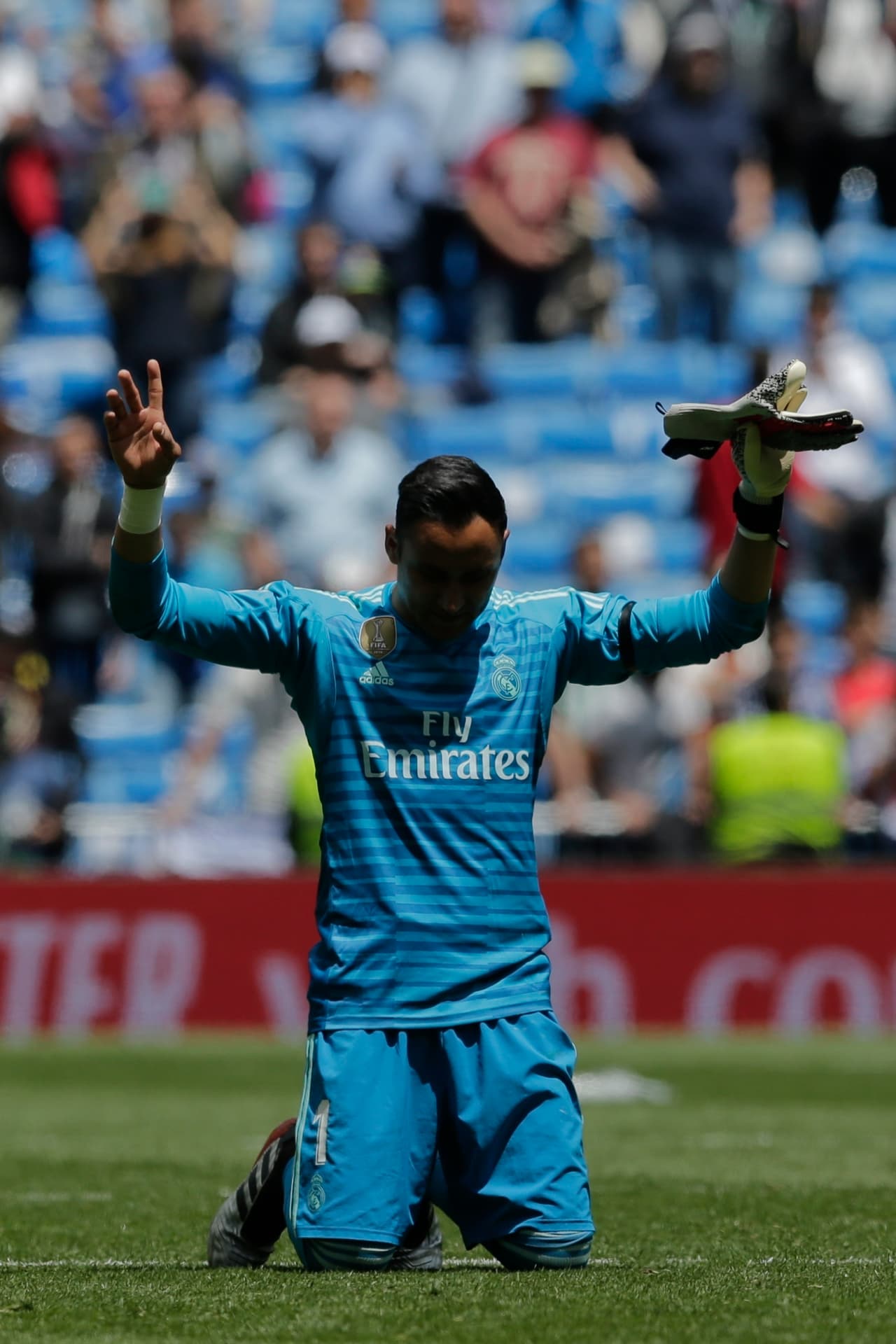 Keylor Navas tuvo acción en su último partido y en su despedida mostró compromiso a pesar de la derrota. La nostalgia fue evidente en un ciclo cerrado con el equipo, del que se va como ídolo.