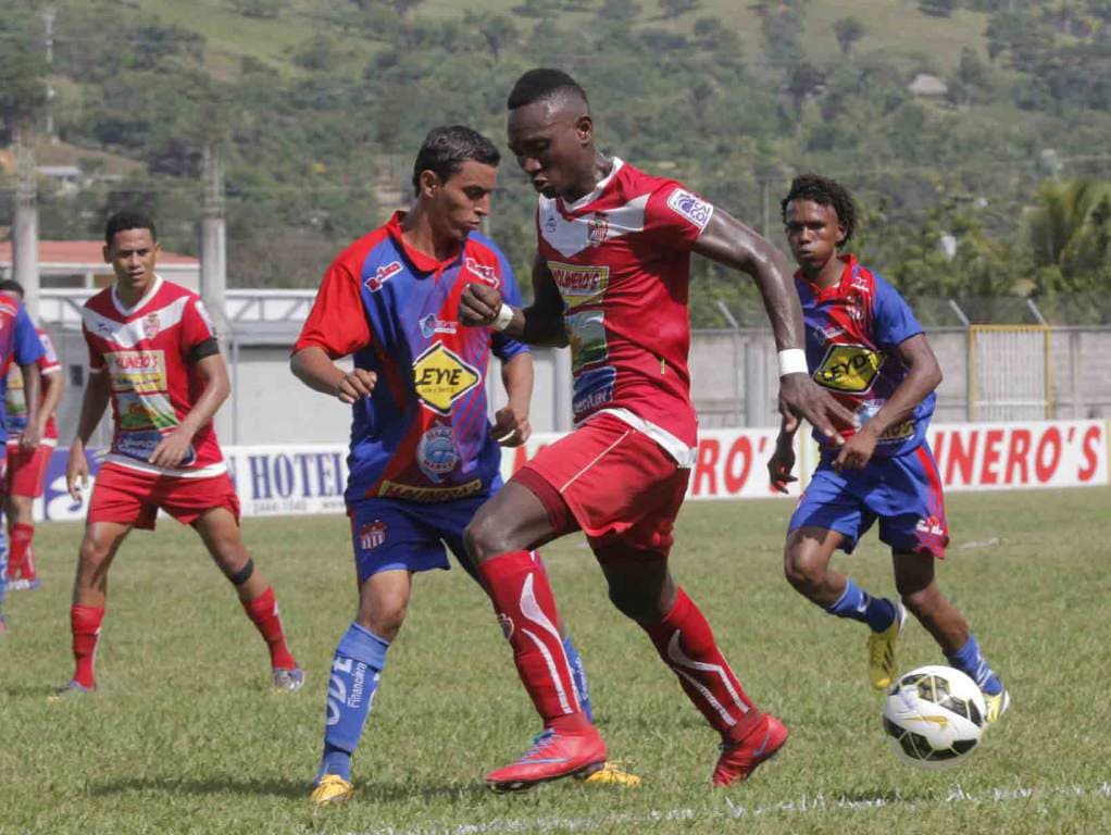 Real Sociedad golea al Vida en el inicio del Apertura del fútbol hondureño