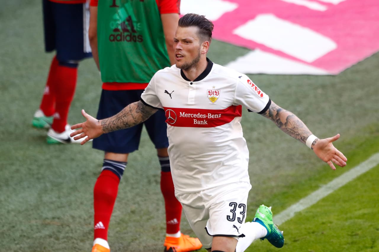 En la Bundesliga, el Stuttgart quedó en el puesto 16 y se vio obligado a jugar la promoción con el equipo de la 2Bundesliga, que en este caso fue el Union Berlin. El equipo de la capital alemana hizo la hazaña, pues jugará su primera campaña en la Bundesliga, mandando al VfB Stuttgart a la categoría de plata del balompié germano.