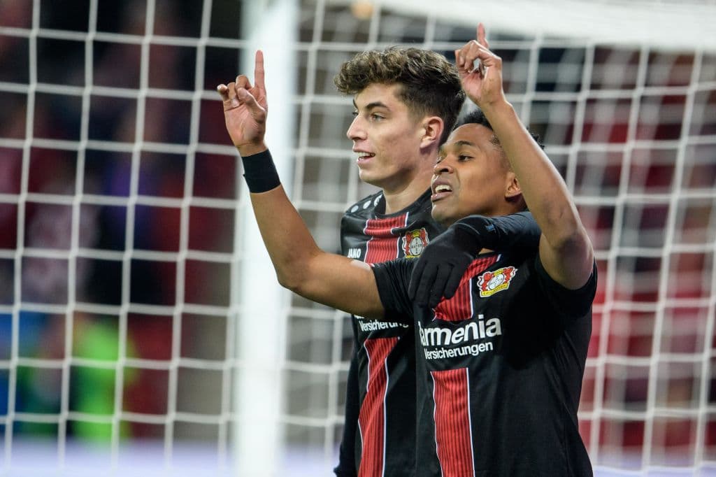 El brasileño Wendell (derecha) marcó el 1-0 para los visitantes con su definición en el área.