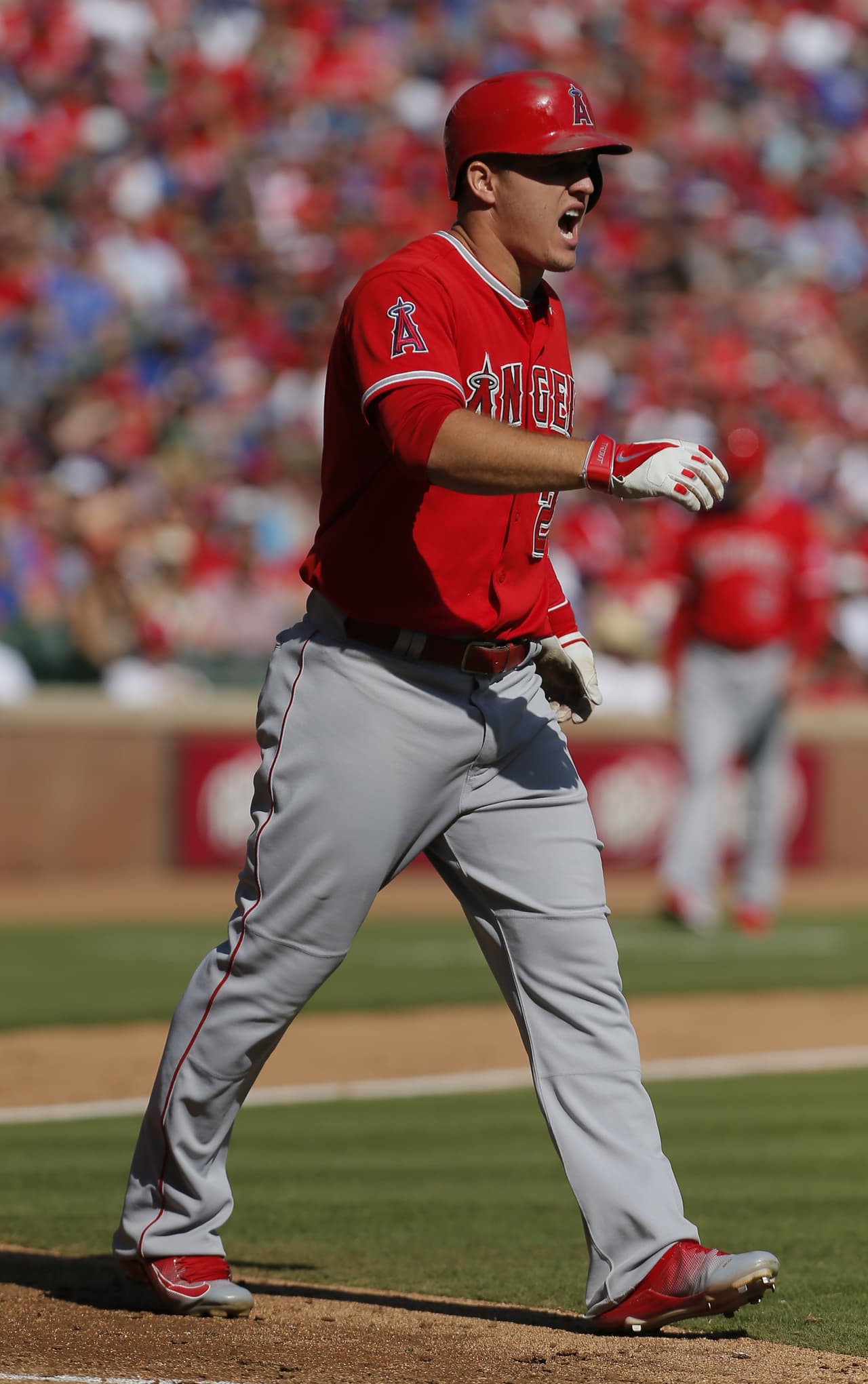 Vencieron a Los Angelinos y ganan el banderín del oeste de la Liga Americana