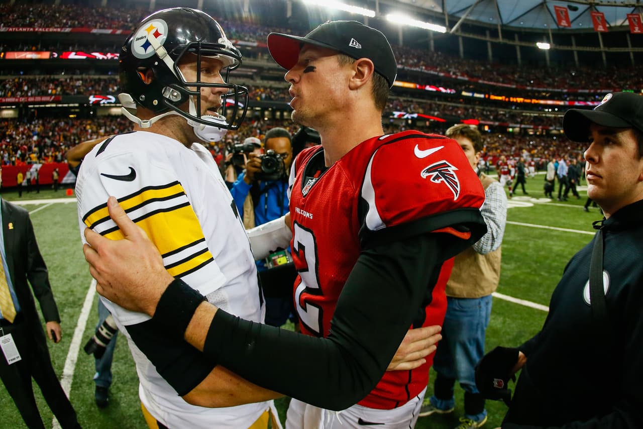 ATLANTA, GA - DECEMBER 14: Ben Roethlisberger #7 of the Pittsburgh Steelers shakes hands with Matt Ryan #2 of the Atlanta Falcons after the game at the Georgia Dome on December 14, 2014 in Atlanta, Georgia. (Photo by Kevin C. Cox/Getty Images)