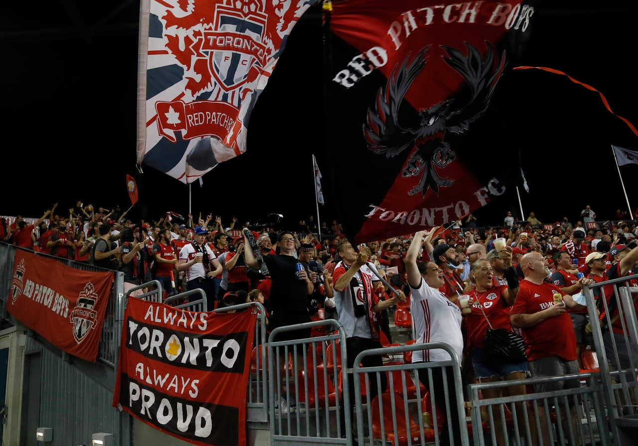 En BMO Field se vivió un partido absolutamente loco el sábado por la noche.
<br>