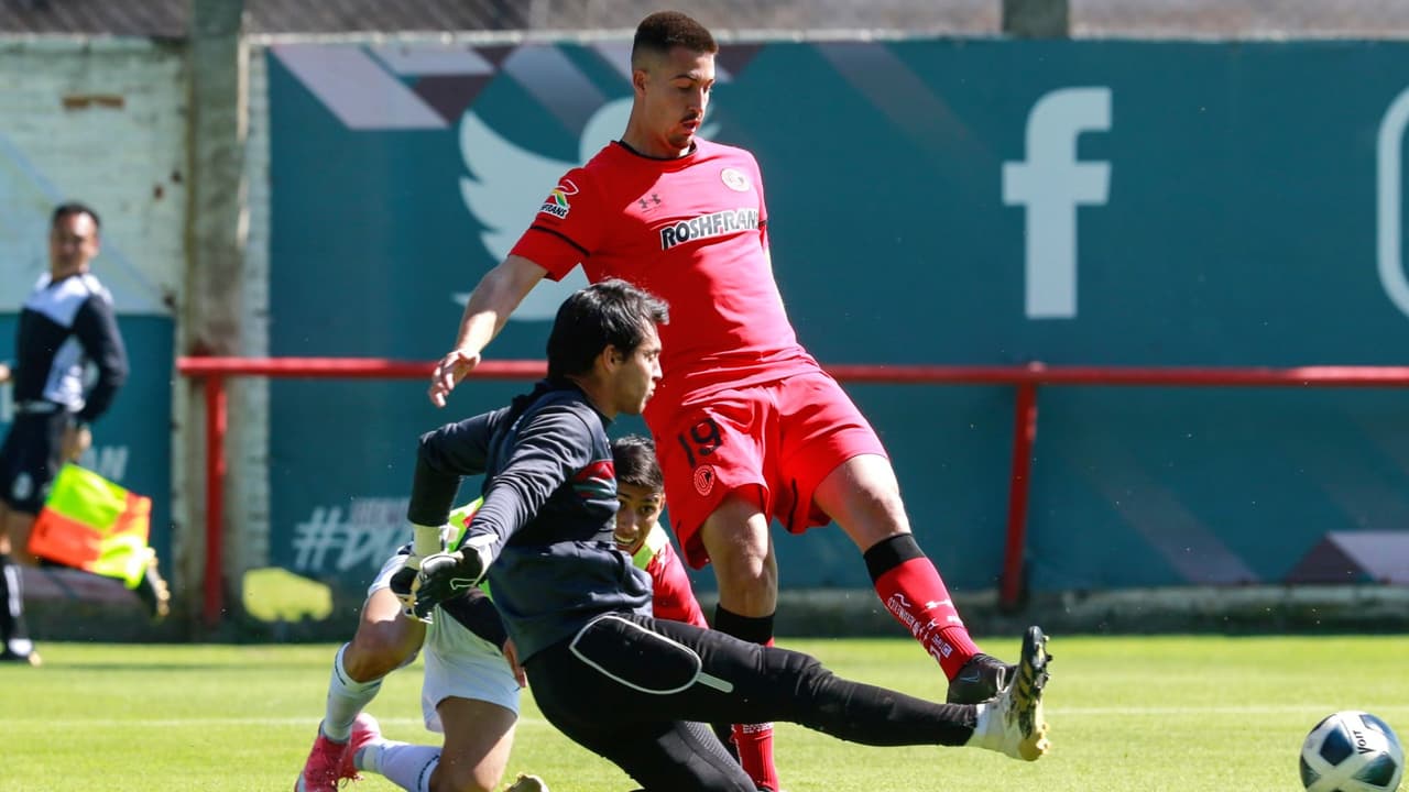 Ian González y Carlos Guzmán se estrenan con goles en amistoso de Toluca