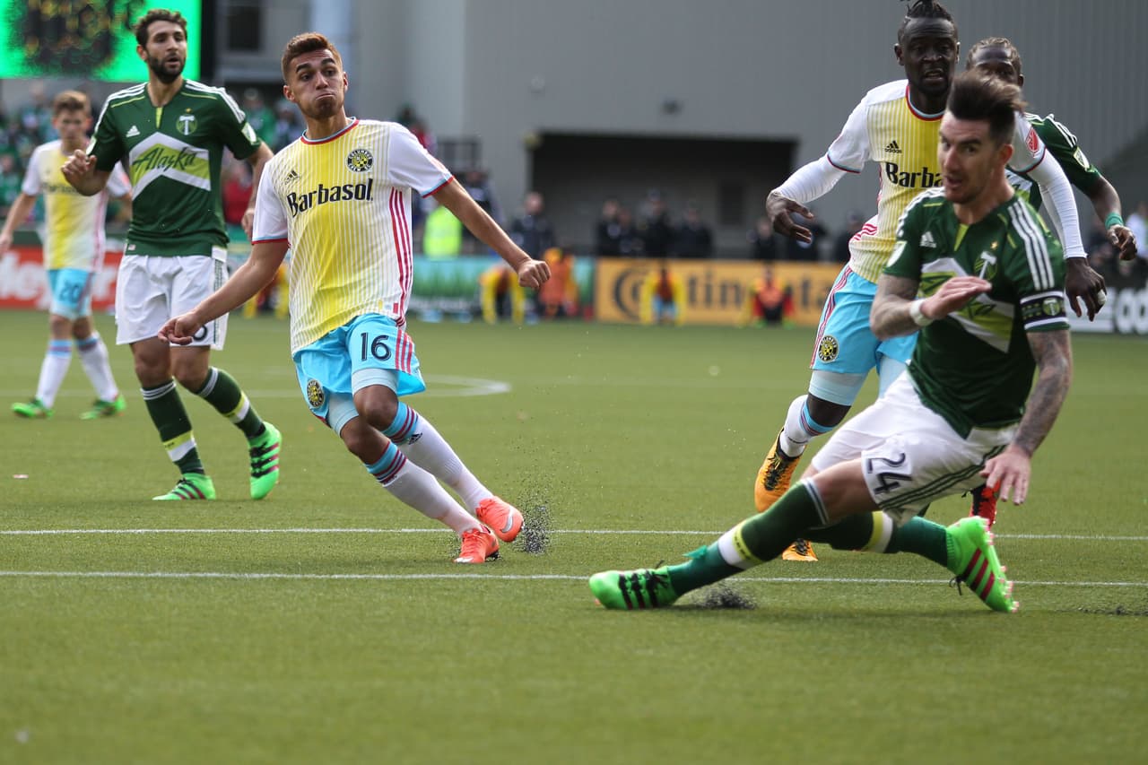 Liam Ridgewell (defensor central, Portland Timbers) | El inglés hizo un gran trabajo conteniendo a Kei Kamara, uno de los delanteros más peligrosos de la liga.