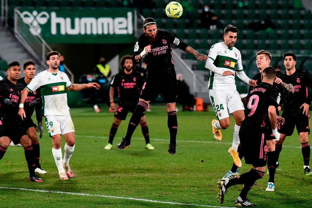 Real Madrid no puede con el Elche y cierran el año con empate 1-1. El primer gol cay´ó a favor del club 'merengue' por parte de Luka Modric, pero fue hasta el minuto 52 que, con un penal cobrado por Fidel Chaves, se igualó el marcador en la J16 de LaLiga.