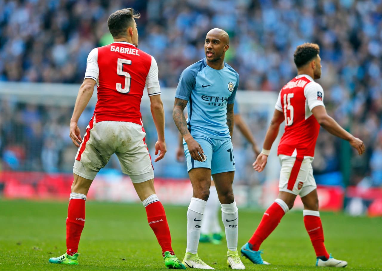 Fabian Delph tiene muy adelantada su salida del Manchester City rumbo al Stoke City.