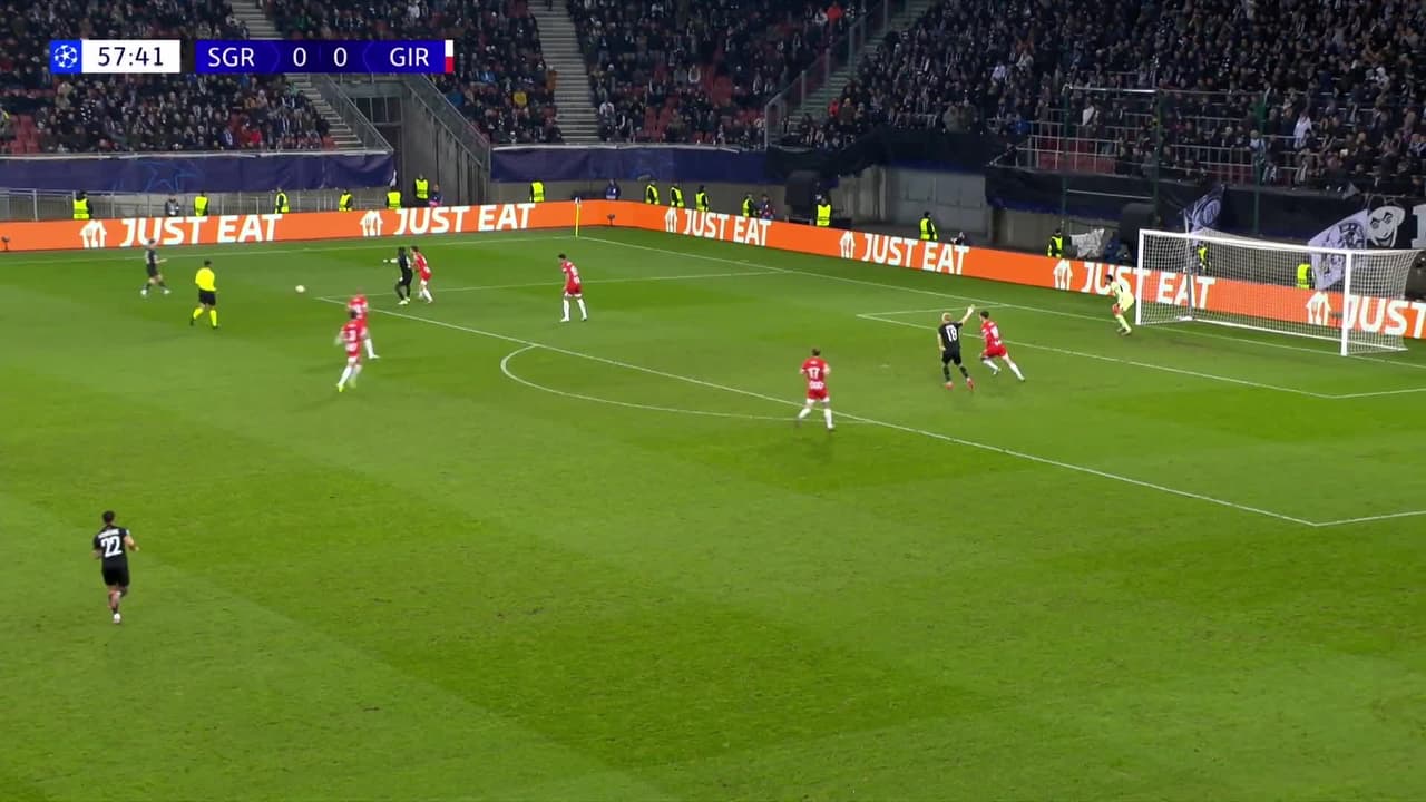 ¡TIRO ATAJADO! disparo por Seedy Jatta.