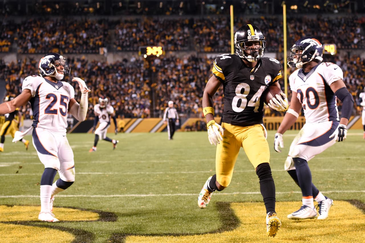 7.- El receptor de Pittsburgh ANTONIO BROWN tuvo 16 atrapadas para 189 yardas y dos touchdowns en el triunfo de los Steelers 34-27 contra Denver.
