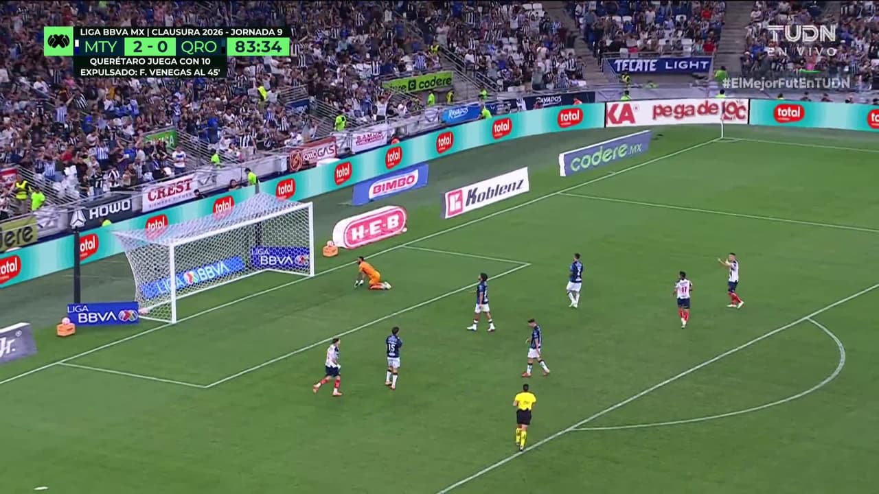 ¡GOL!  anota para Monterrey. Jesús Corona