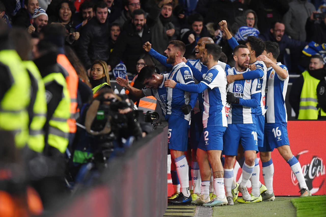 David López (23') adelantó a los locales pero Suárez (50') y Vidal (59') anotaron para los visitantes y cuando lo ganaban Lei Wu igualó la pizarra (88').