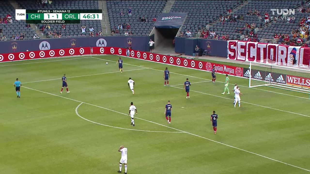 ¡TIRO ATAJADO! disparo por ["Benji"] ["Michel"].