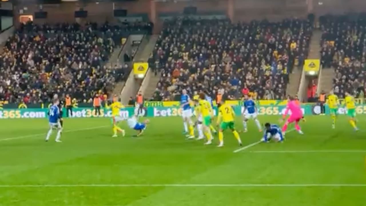 Video: ¡Candidato al Puskas! Richarlison marca golazo de chilena con Everton