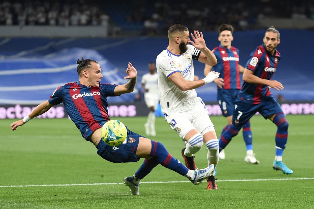 El Levante pone el ejemplo en el Santiago Bernabéu