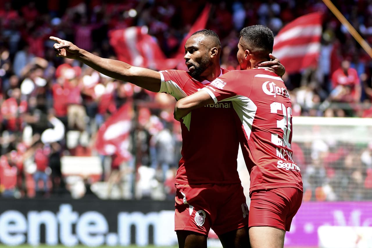 William da Silva anotó el primer gol de Toluca al minuto 45 del primer tiempo, para abrir el partido para los locales.