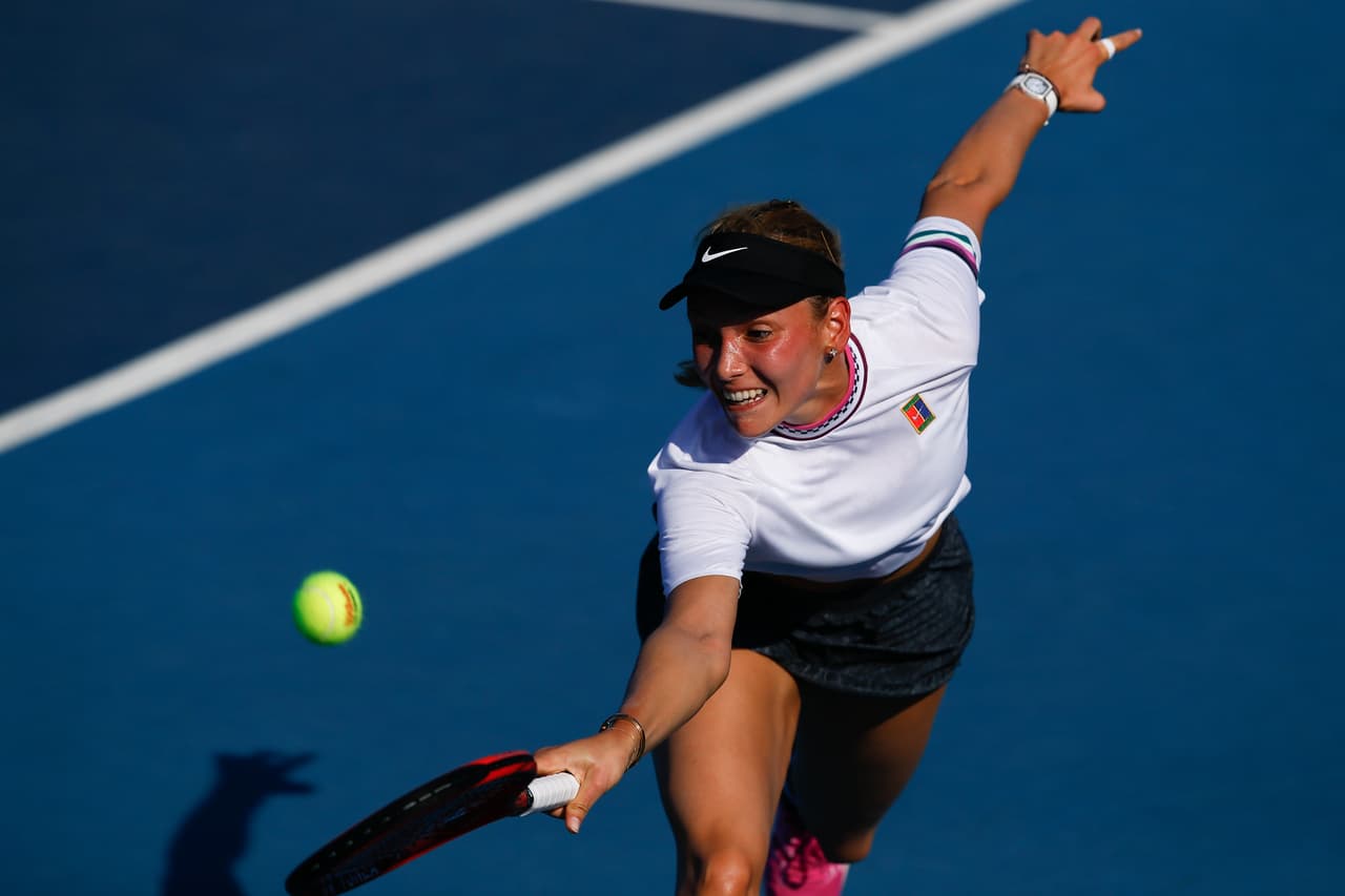 Y ha sido la balcánica Vekic quien se ha impuesto al vencer a la estadounidense por 6-4 y 7-5 para avanzar a los Cuartos de Final.