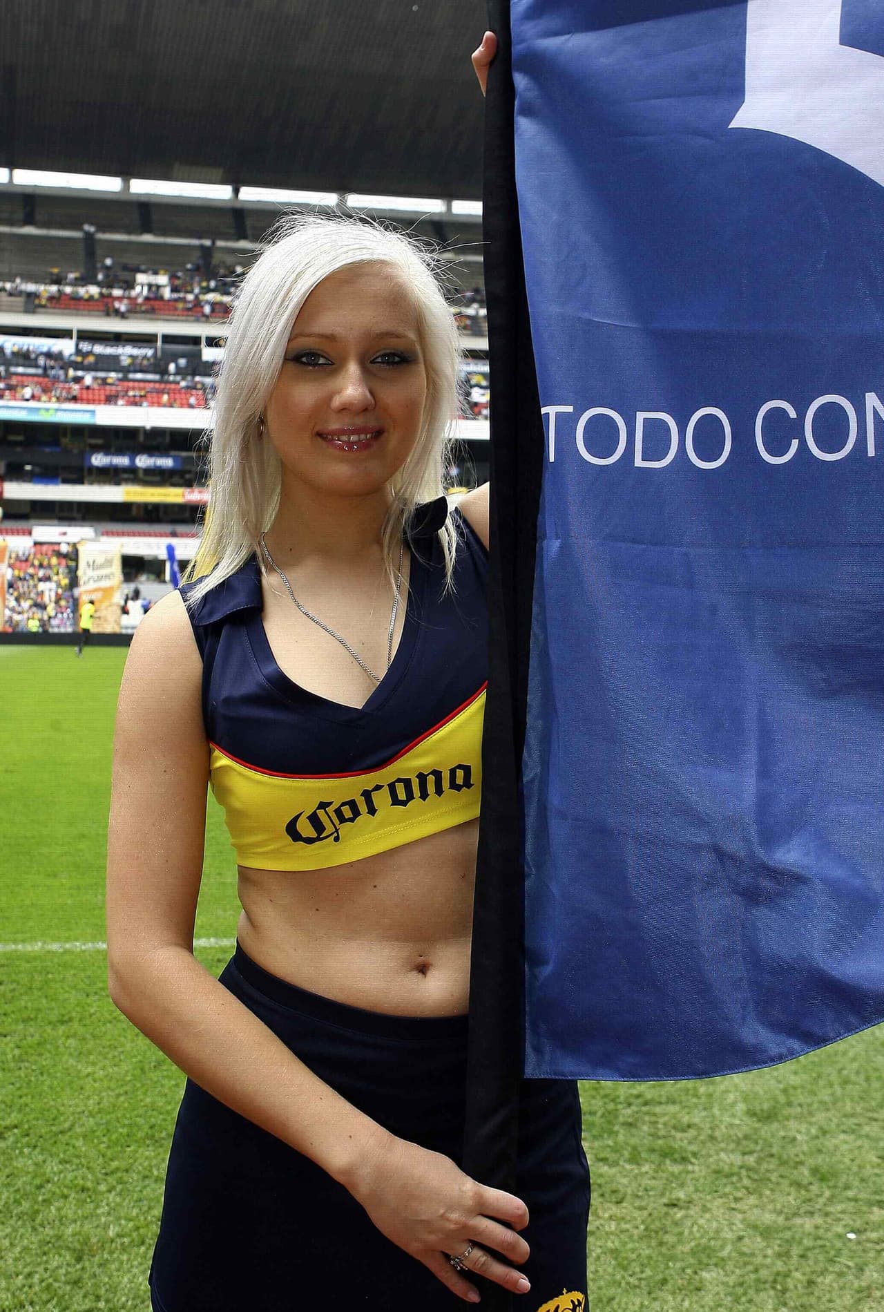 La belleza de las porristas en la fecha 12