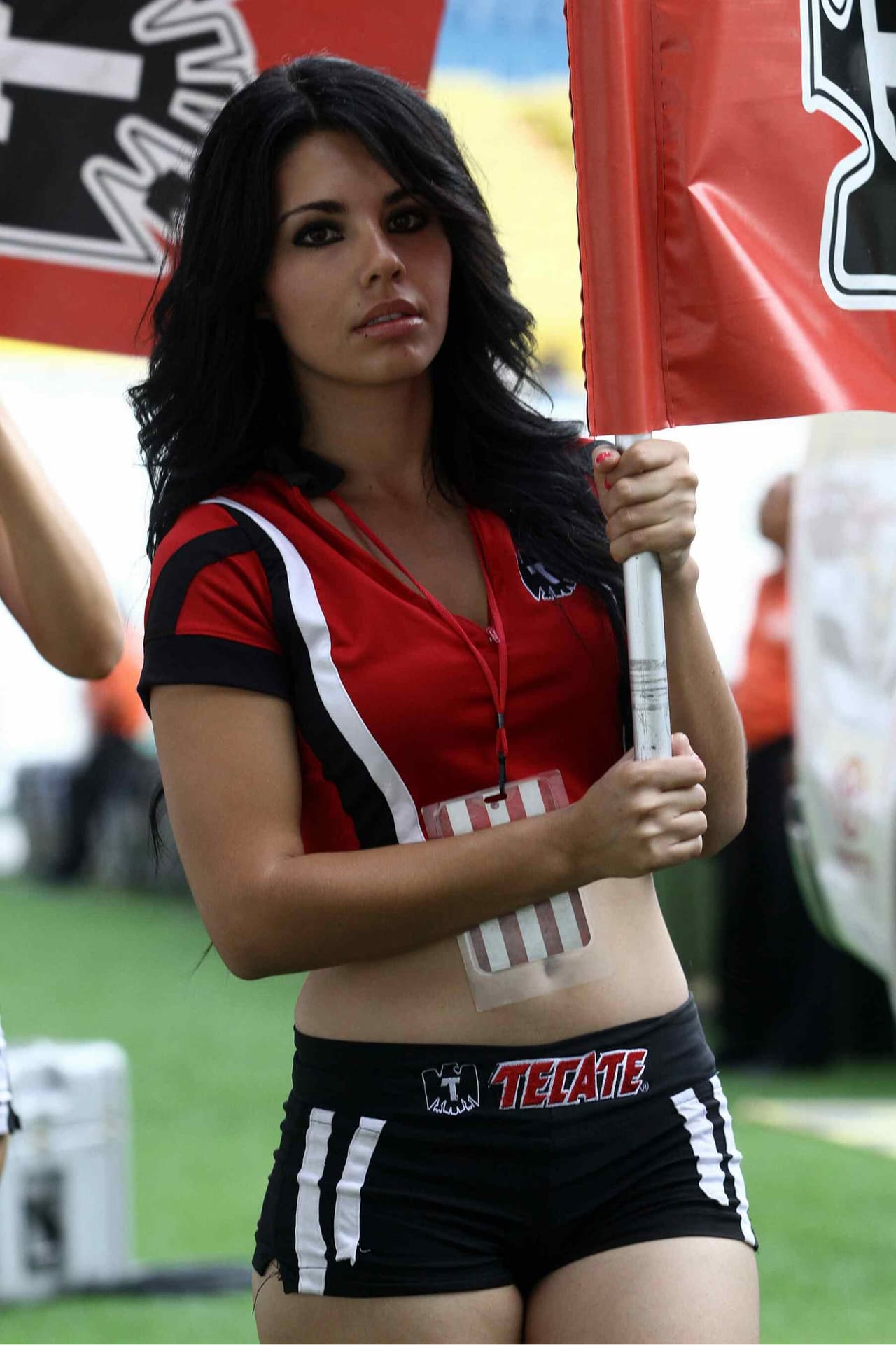 La belleza de las porristas en la fecha 12