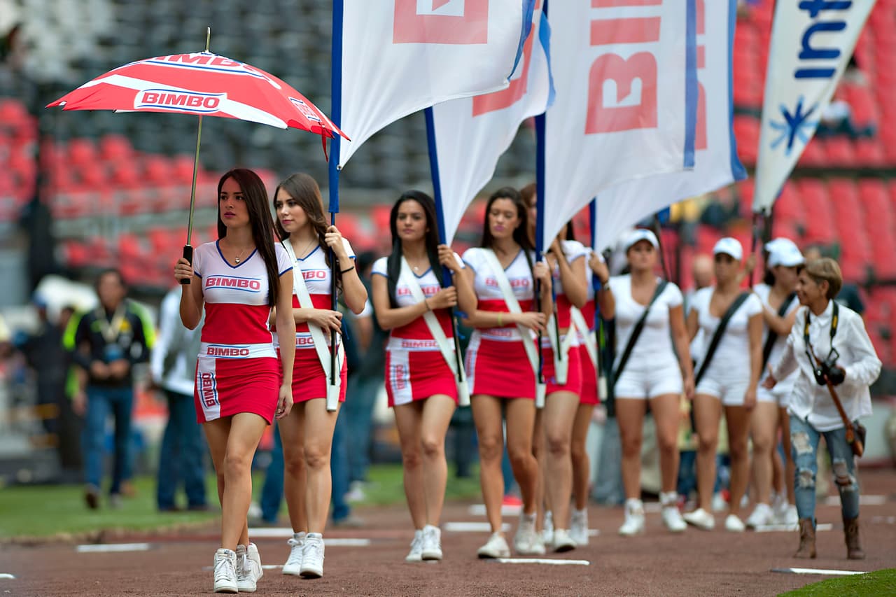 La belleza de las porristas en la fecha 12