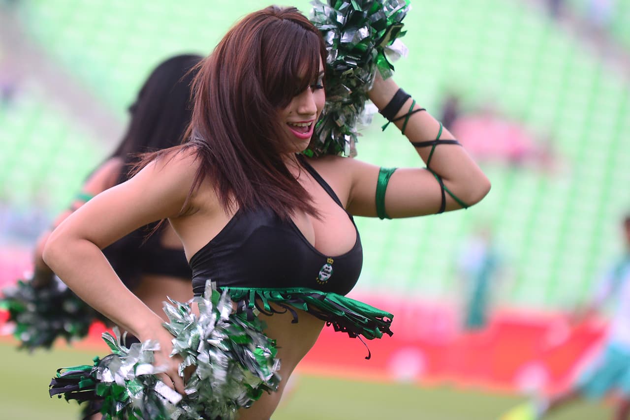 La belleza de las porristas en la fecha 12