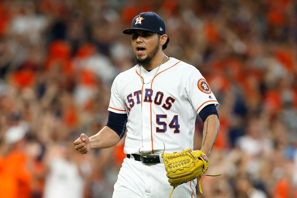 Osuna, que volvió a la actividad tras una sanción de la MLB por 75 juegos sin derecho a salario, quedó libre de esos cargos luego de que fueron retirados, aunque debe cumplir una serie de condiciones.