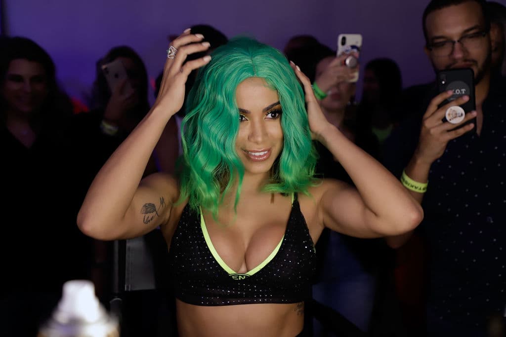 Toda la producción fue para promocionar su nuevo sencillo, Loco.
<br>