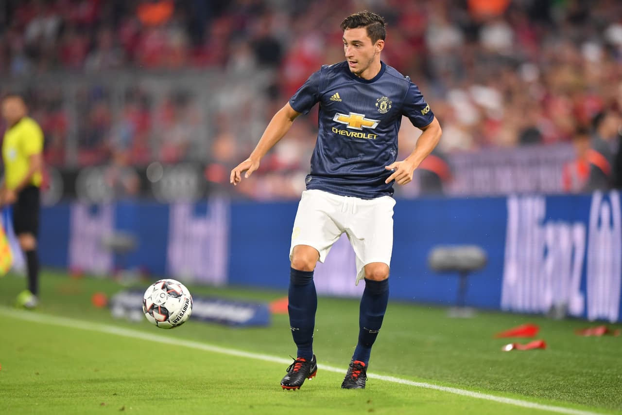 Matteo Darmian regresa a Italia y firmará con el Parma en las próximas horas a cambio de 1.5 millones de euros.