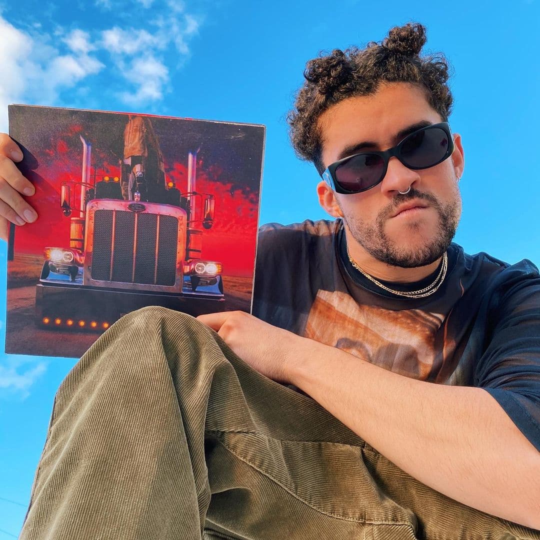 "Mi apariencia no formaba parte de ningún plan específico", dice. “Cuando comencé a hacer mi música, mi estilo vino como parte del proceso de liberar mi mente y mi espíritu liberador”.