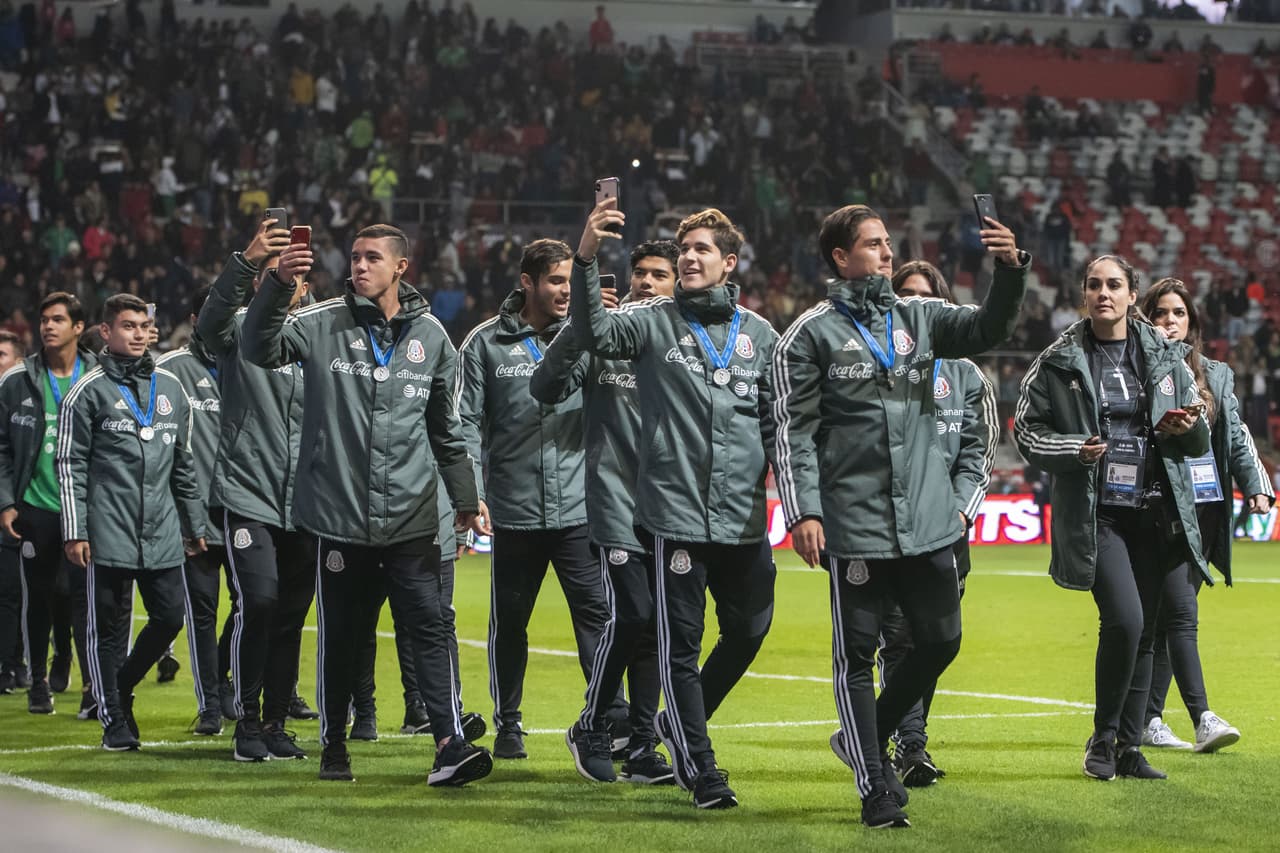 Tras la gran actuación que tuvieron en la Copa Mundial Sub-17 en Brasil, los jugadores recibieron un emotivo homenaje.