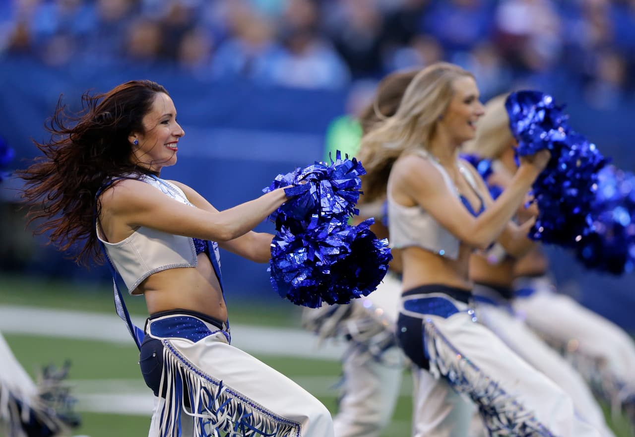 La Semana 12 de la NFL tuvo en la belleza y energía de las porristas en los estadios ese ingrediente perfecto para darle un color especial al fútbol americano estadounidense.