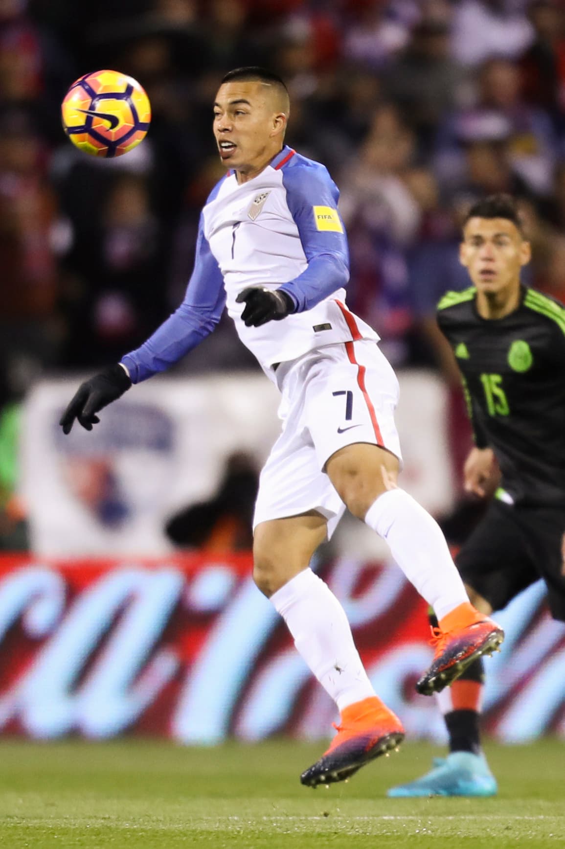 Bobby Wood anotó el gol de Estados Unidos y en general trató de generar desequilibrio durante el partido. Generó varias opciones de peligro, pero en el primer tiempo chocó con el muro mexicano y en el segundo Talavera evitó un gol que parecía inminente. Calificación: 6