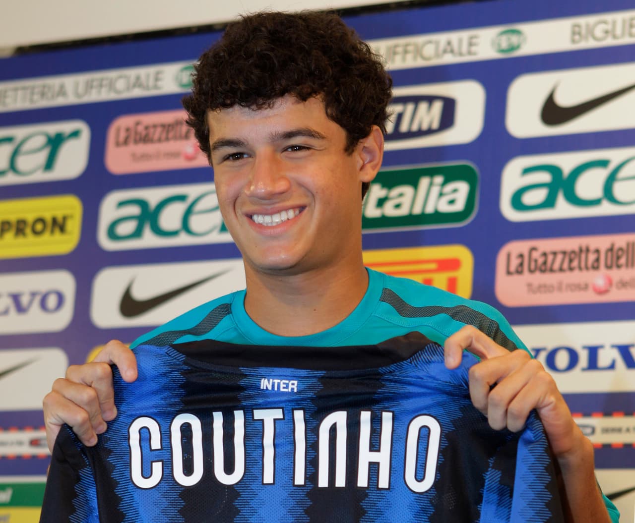 En el 2010, el Inter fichó al jovencito Philippe Coutinho desde el Vasco da Gama. Las expectativas eran muy altas y no las pudo cumplir.
