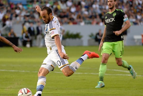 El equipo de Donovan sacó un gol de ventaja en su cancha al vencer 1-0 al Seattle Sounders.