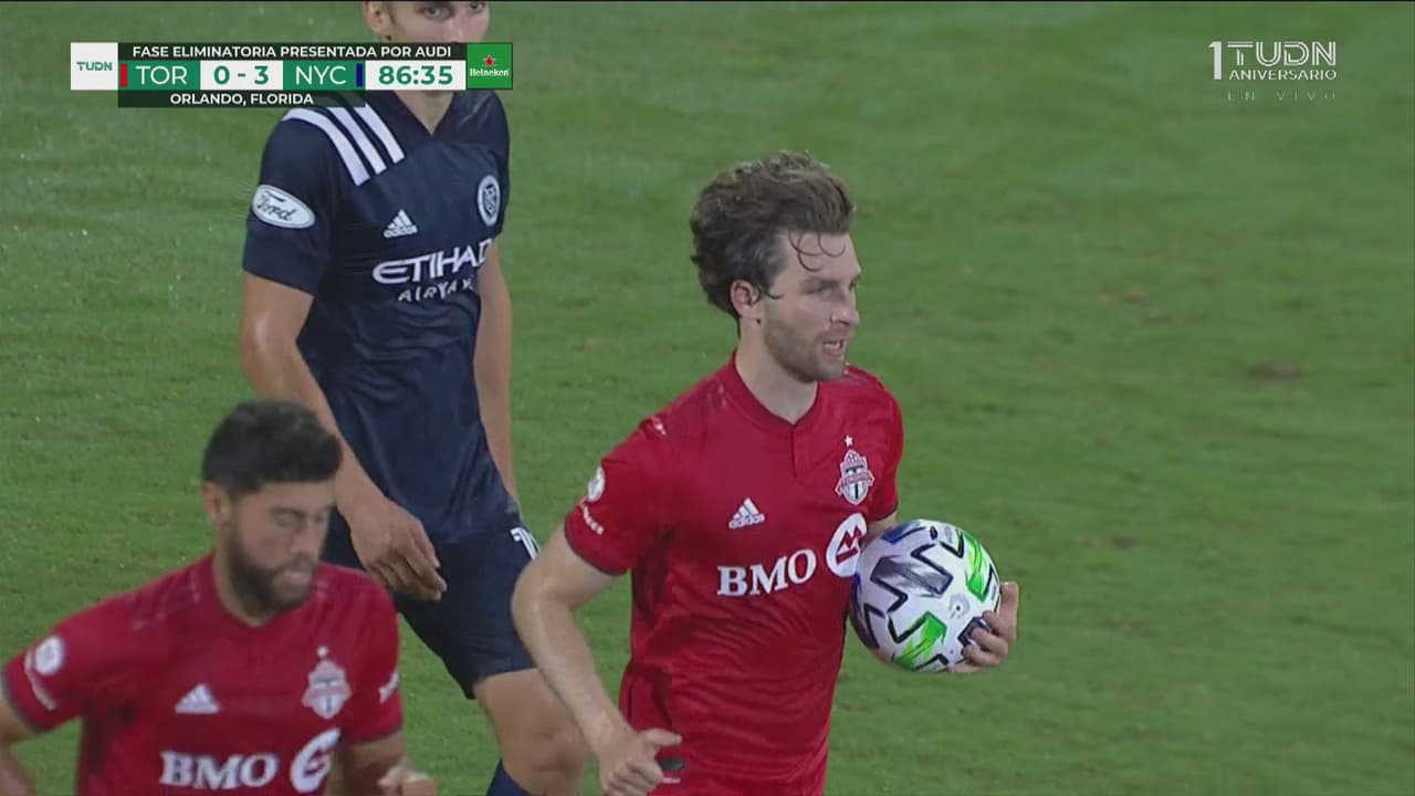 ¡Un poco tarde! Patrick Mullins descuenta para Toronto y pone el juego 3-1
