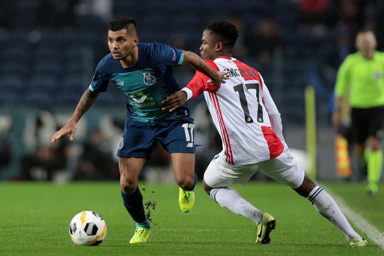 Con goles de Luís Díaz, autogol de Tyrell Malacia y gol de Francisco Soares, Porto gana y clasifica como líder del grupo G.