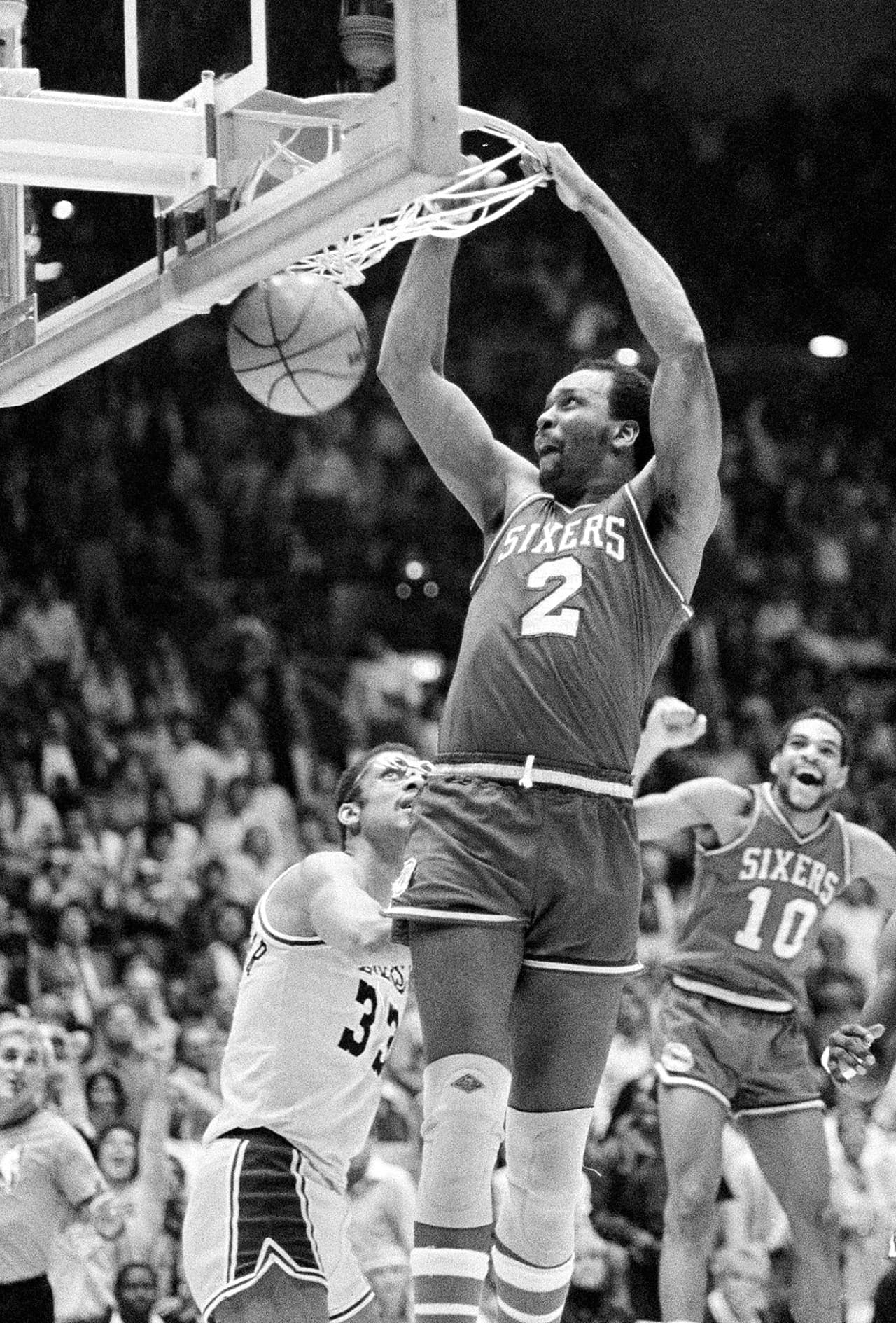 <b>9.- Moses Malone</b>
<br>27,409 puntos