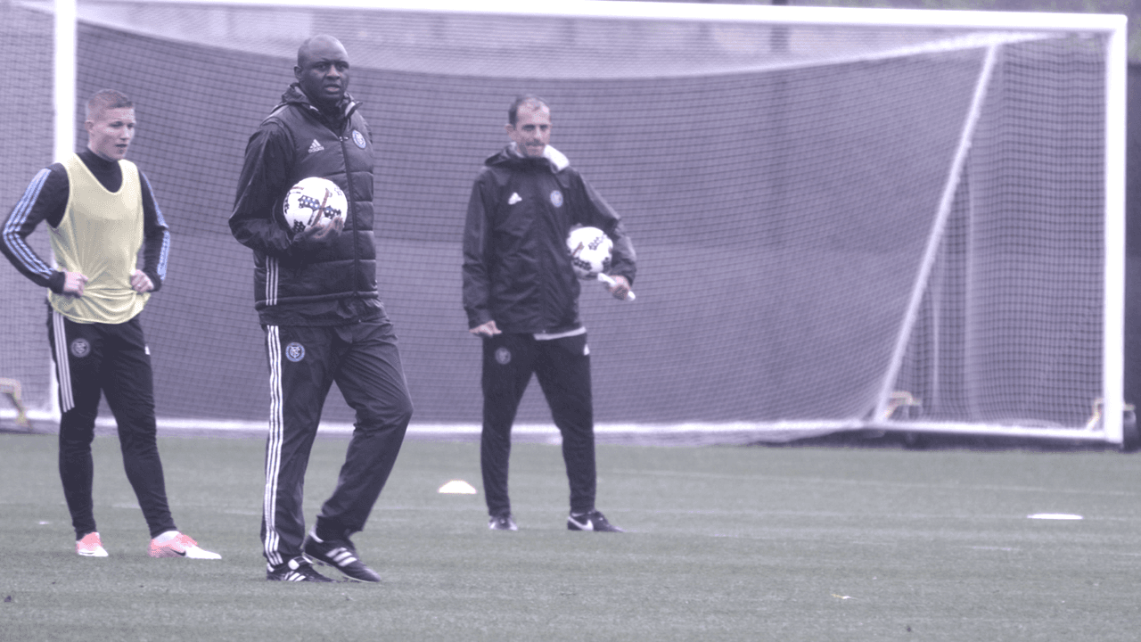 Ronald agradece tener de entrenador a un histórico como Patrick Vieira, de quien aprende todos los días.