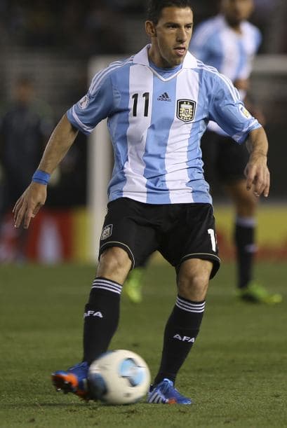 Maximiliano Rodríguez. Posición: Mediocampista. Fecha de nacimiento: 2 de enero de 1981 (33 años). Club: Newell's Old Boys, Argentina.