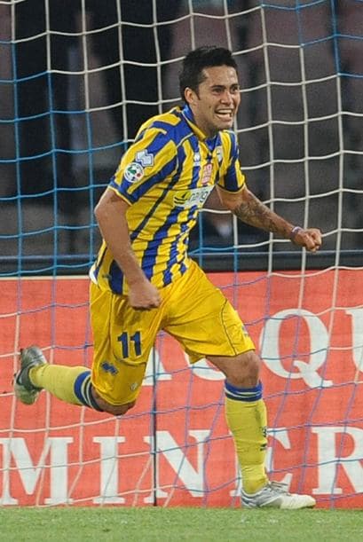 En otro encuentro, Luis Jiménez le dio al Parma una victoria agónica sobre el Nápoli.