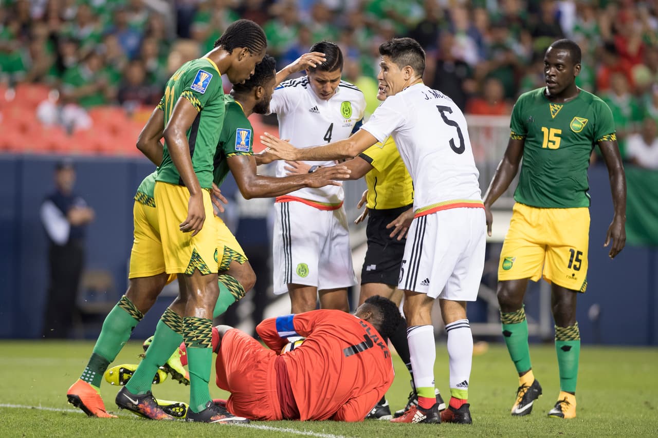 El partido de México contra Jamaica enel grupo C de la Copa Oro entra en esa lista de juegos que pasan por ser un verdadero somnífero. Fue un juego sin goles ni emociones.