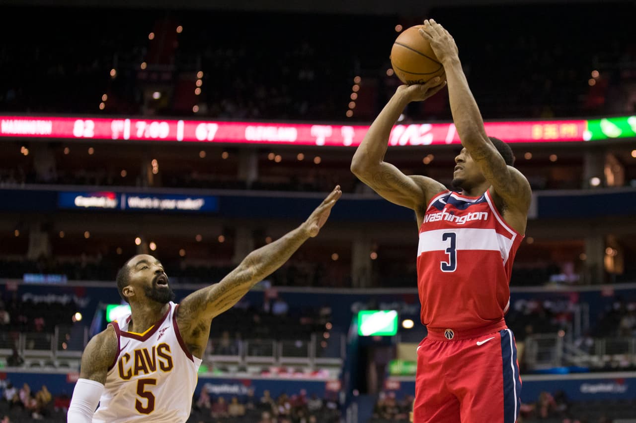 <b>Cleveland 95-119 Washington</b>. Parece que los Wizards están de vuelta. Bradley Beal anotó 20 puntos y los Wizards 41 en el primer cuarto. Colin Sexton consiguió 24 para los Cavaliers.