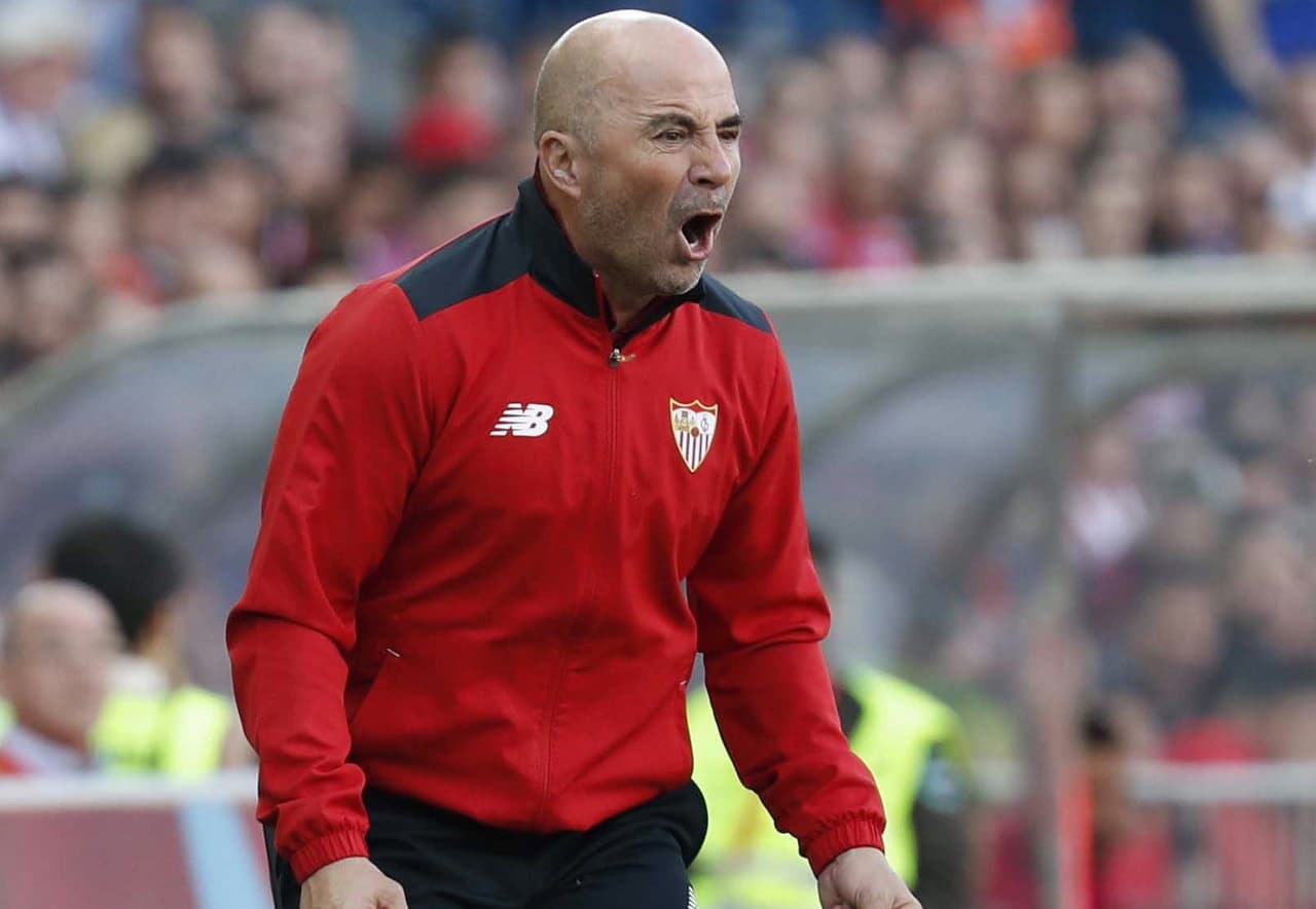 El equipo de Jorge Sampaoli perdió en la misma semana dos partidos clave, por lo que tendrá que buscar cómo levantarse anímicamente.