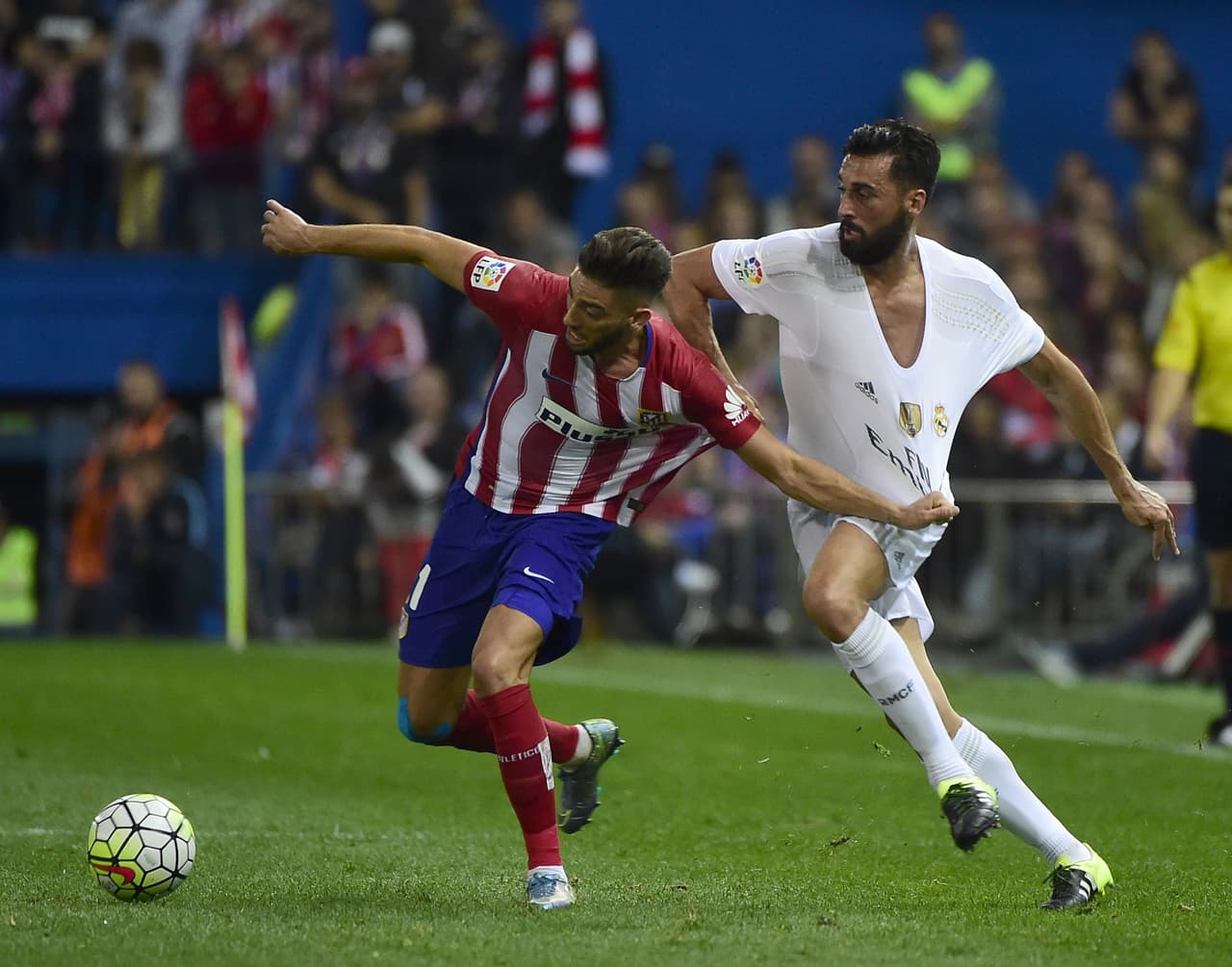 Con ventaja en el marcador, Real Madrid fue cauteloso y le cedió el esférico al Atlético quien no podía concretar.