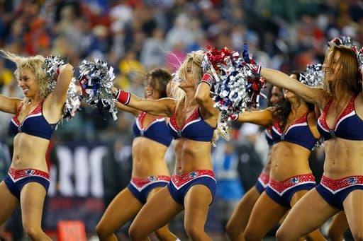 Las cheerleaders de los New England Patriots llenaron de belleza el Kickoff 2015 de la NFL. ¡Disfrútalas!