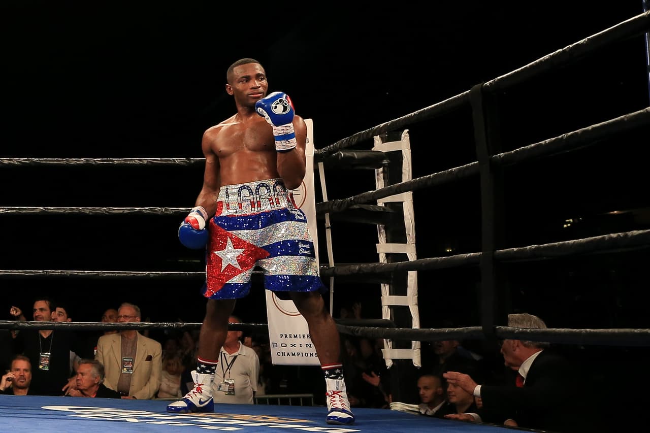 Erislandy Lara noquea a 'Inocente' Álvarez en cinco minutos