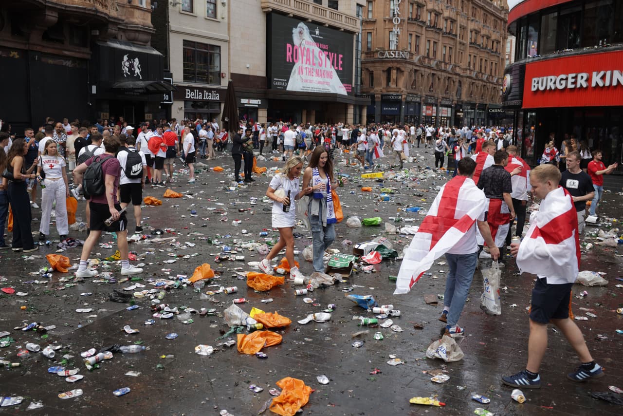 Se desata violencia en Wembley para el partido de la Euro 2020