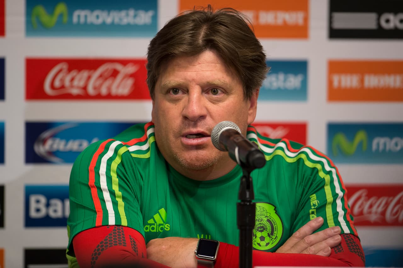 Comencemos con Miguel Herrera, el ‘Piojo’ inició su mandato con un romance con la afición gracias a las actuaciones previas y durante el Mundial de Brasil.